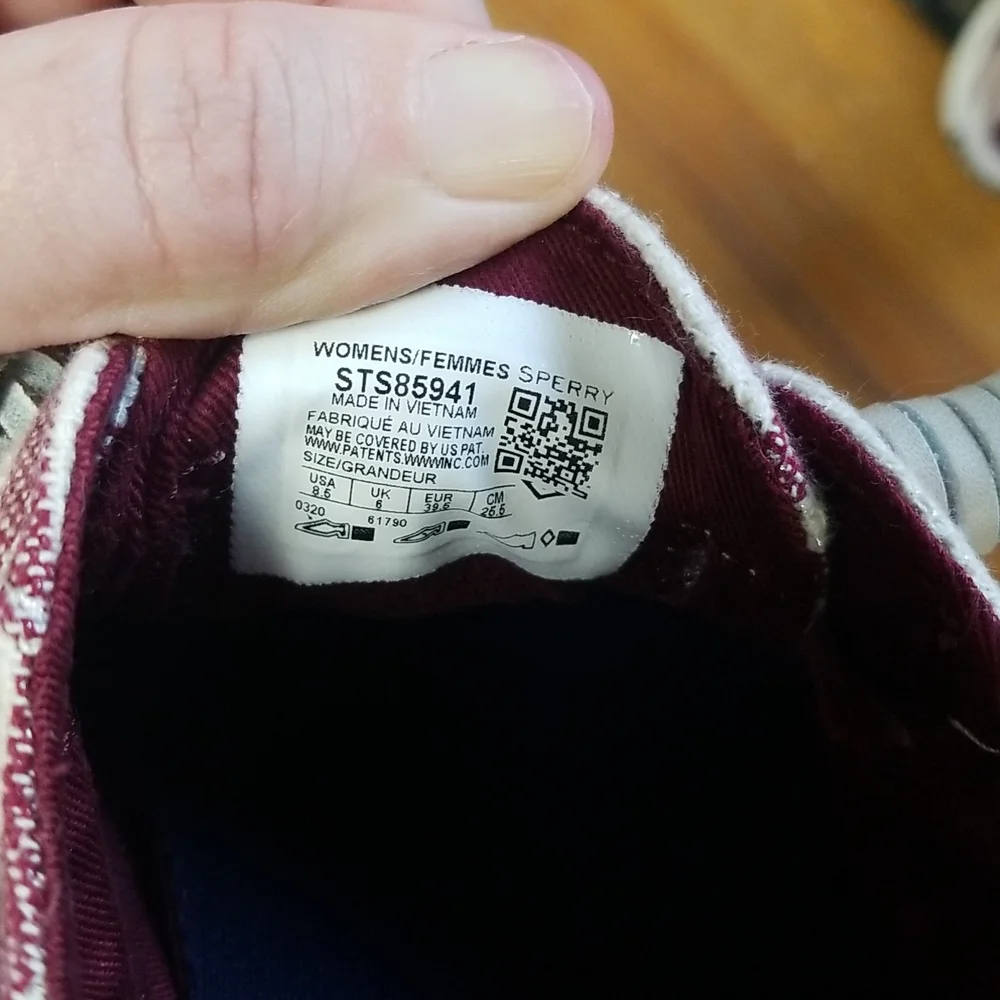Women's Sperry Crest Vibe Canvas Sneaker red and white size 8.5 - Picture 3 of 7